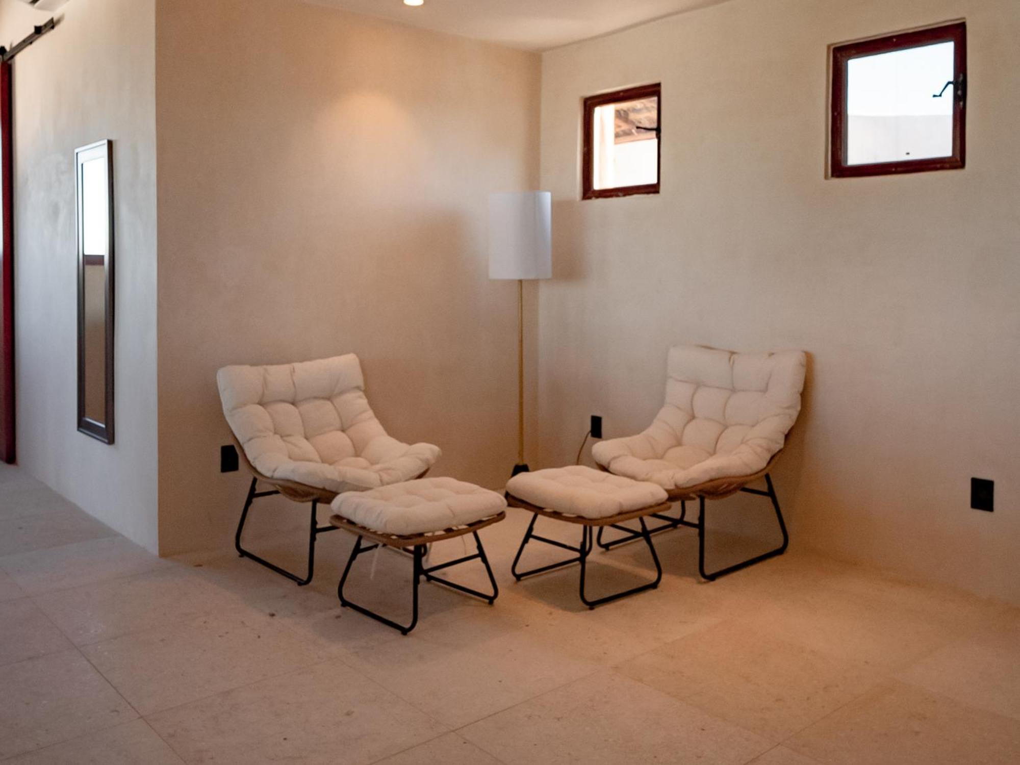 Beach Front Hotel Boutique Dk House 홀박스아일랜드 객실 사진